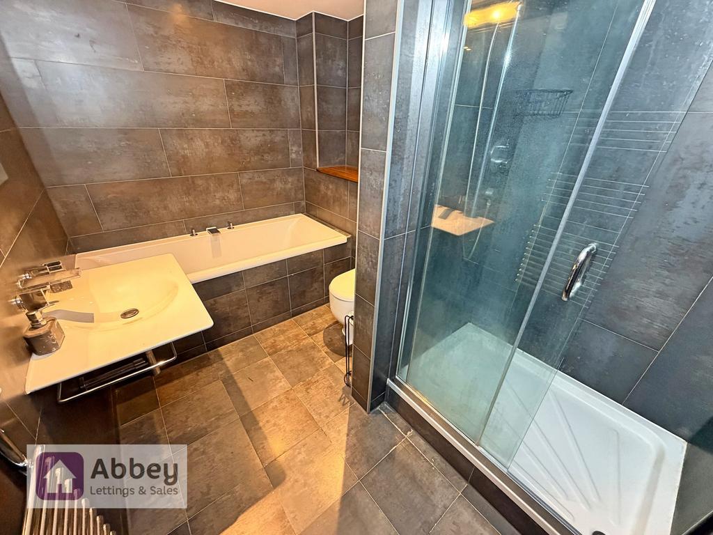 Bedroom 1 En-Suite