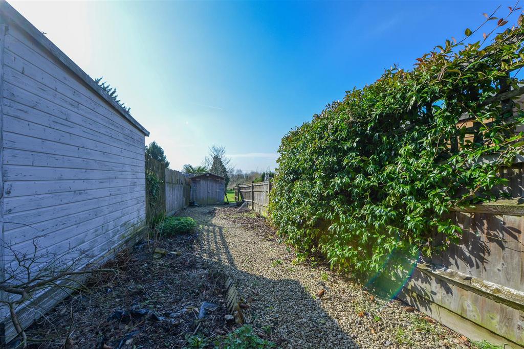 Rochester Road, Burham10.jpg