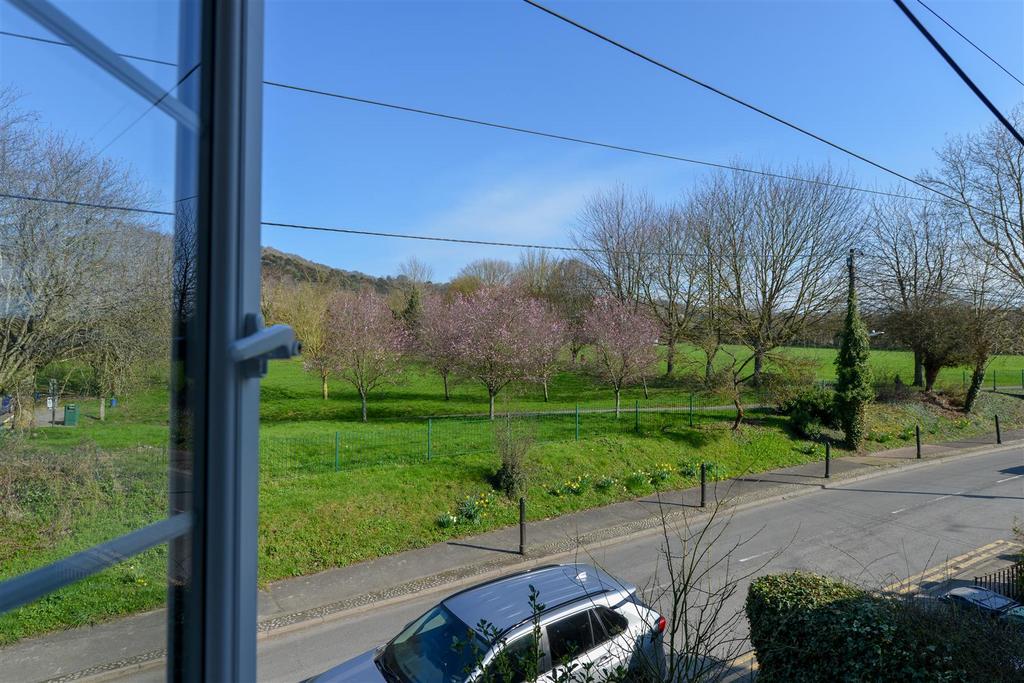 Rochester Road, Burham2.jpg