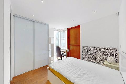 undefined, Kings Mews, WC1N