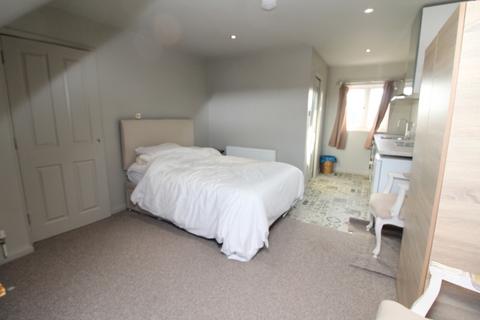Terraced house to rent, Pegwell Street, London SE18