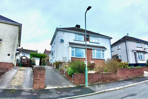 2 bedroom semi-detached house for sale, Highfield Crescent, Pontllanfraith, NP12