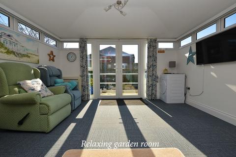 2 bedroom semi-detached bungalow for sale, Millfields, King's Lynn PE30