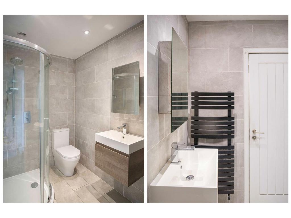 Shower-Upstairs.jpg
