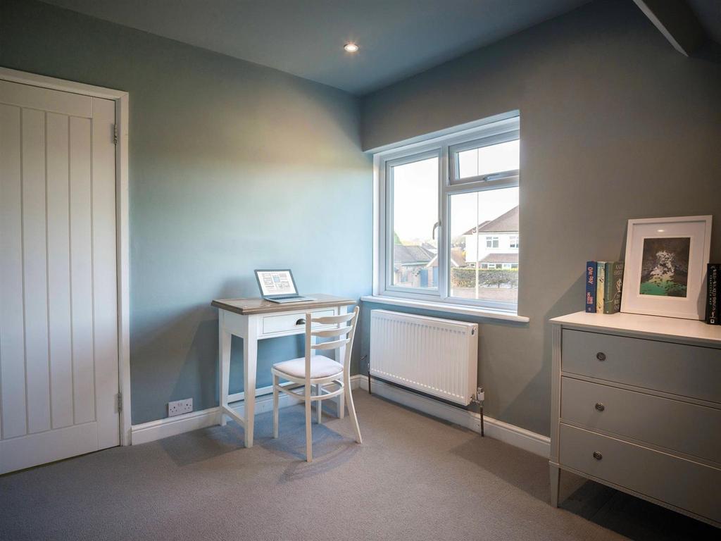 Front-Bedroom.jpg