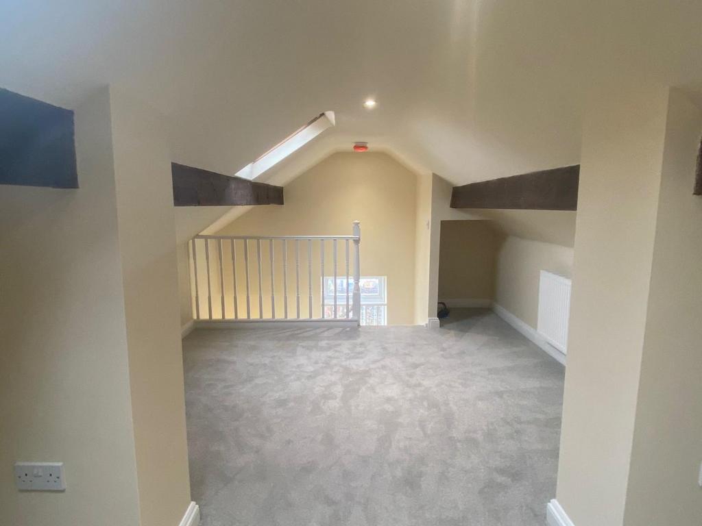 Bedroom 3 2.jpeg