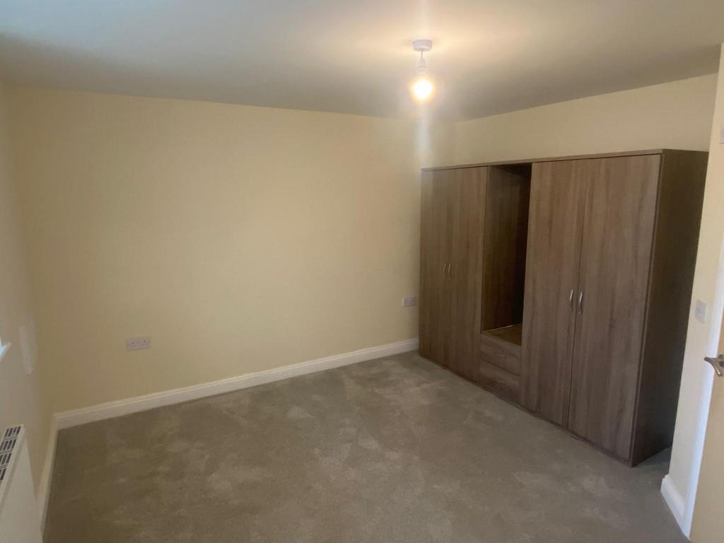 Bedroom 2 3.jpeg