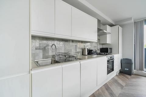 4 bedroom apartment to rent, Rotherhithe Old Road, Surrey Quays, SE16