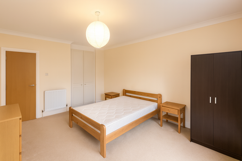1 bedroom flat to rent, Caronia Court, Surrey Quays, London