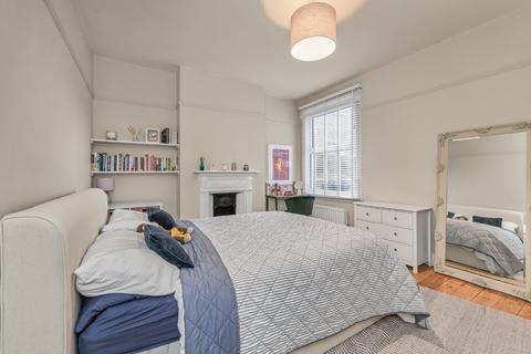 2 bedroom terraced house for sale, Burntwood Lane, Earlsfield, London, SW17