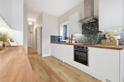 3 bedroom terraced house for sale, Harringay Road, London, N15