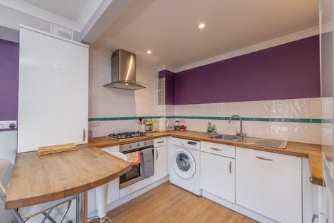 2 bedroom flat to rent, McDonald Road, Leith, Edinburgh, EH7