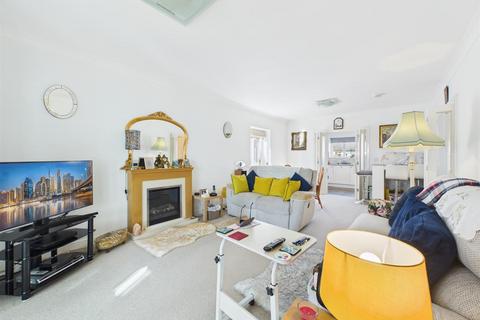 2 bedroom detached bungalow for sale, Lavender Way, Middleton
