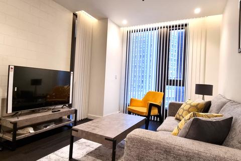 1 bedroom apartment to rent, Bondway, London SW8