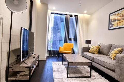 1 bedroom apartment to rent, Bondway, London SW8