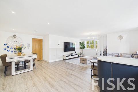 2 bedroom apartment for sale, London Road, Benfleet, SS7