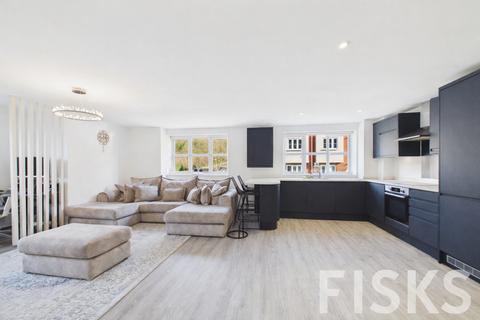 2 bedroom apartment for sale, London Road, Benfleet, SS7