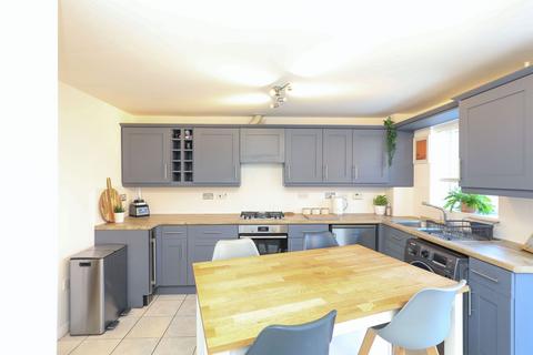 3 bedroom terraced house for sale, Gleadless View, Sheffield S12