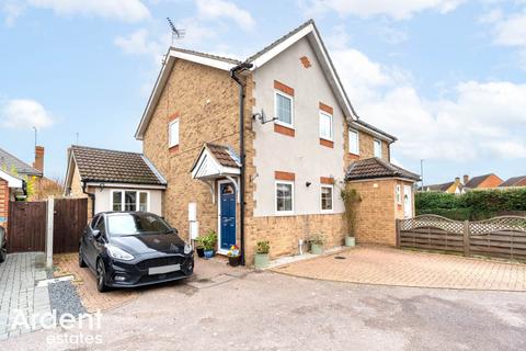 3 bedroom semi-detached house for sale, Randolph Close, Maldon