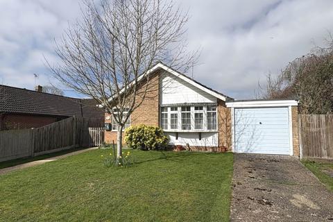3 bedroom detached bungalow for sale, Ilex Close, Sonning Common, South Oxfordshire