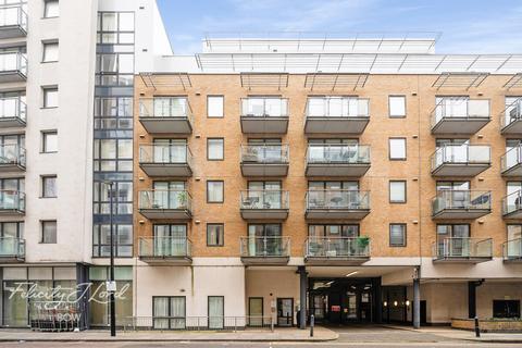 3 bedroom apartment for sale, Yeo Street, London