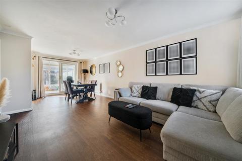 3 bedroom terraced house for sale, Steeple Way, Fareham