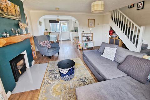 3 bedroom end of terrace house for sale, Stroud Road, Freshwater, Isle Of Wight