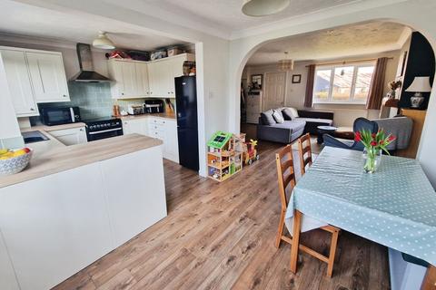 3 bedroom end of terrace house for sale, Stroud Road, Freshwater, Isle Of Wight