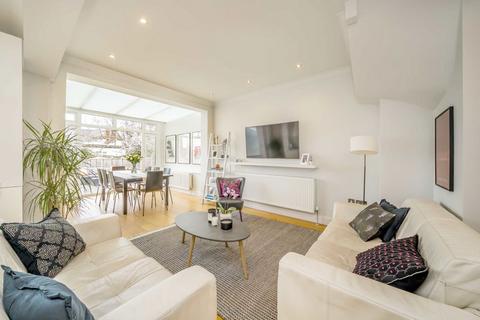 Station Road, London NW4