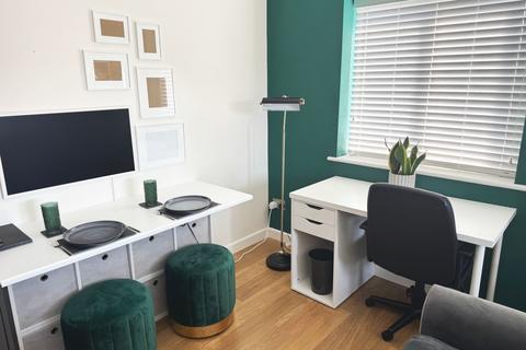 undefined, Flat 6 Wren Court, 6 Runnemede Road, Egham