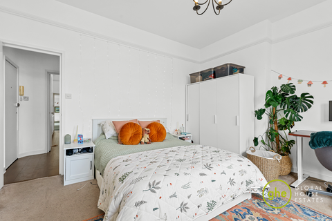 1 bedroom flat for sale, 27 Gipsy Hill, Crystal Palace, London