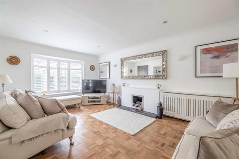 4 bedroom detached house for sale, Woodland Avenue, Windsor