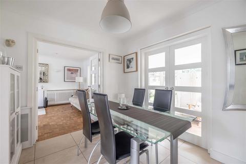 4 bedroom detached house for sale, Woodland Avenue, Windsor