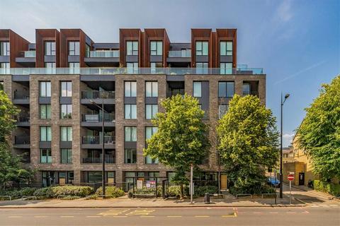 2 bedroom maisonette for sale, Camden Road, London NW1