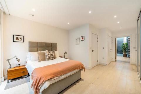 2 bedroom maisonette for sale, Camden Road, London NW1