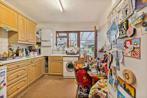 2 bedroom detached bungalow for sale, Detached Bungalow in Holt Near the Town Centre