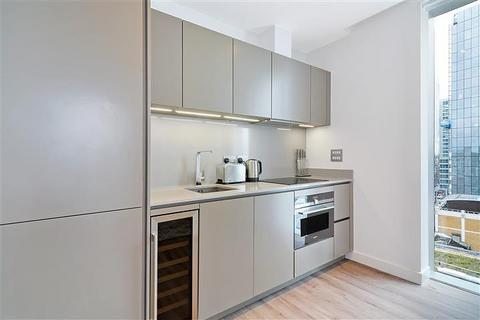 Studio to rent, Cashmere House, Leman Street, Aldgate, London, E1
