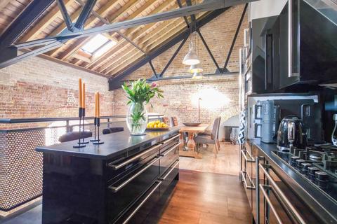 3 bedroom duplex for sale, Building 46, Marlborough Road, London, SE18 6TA
