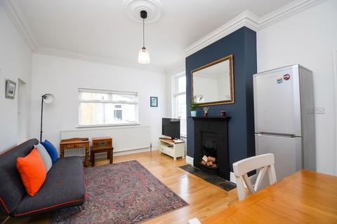 undefined, Lynwood Avenue, Eccles, M30