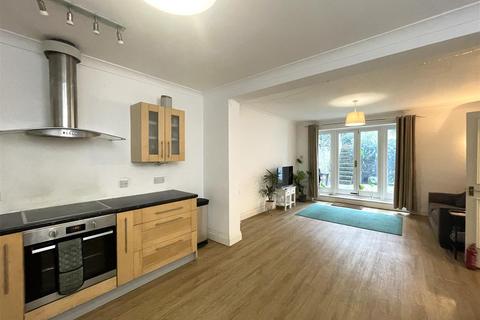 2 bedroom apartment to rent, Beaconsfield Road, Brighton