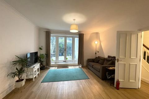 2 bedroom apartment to rent, Beaconsfield Road, Brighton