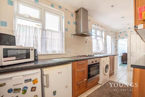 2 bedroom semi-detached bungalow for sale, Church Road, Benfleet, SS7