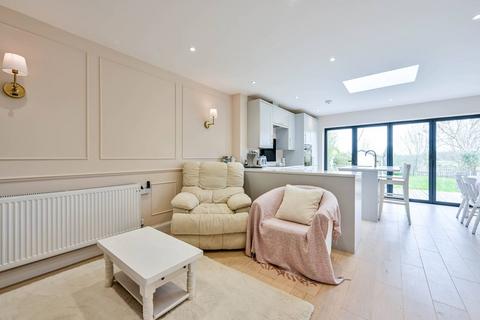 4 bedroom semi-detached house for sale, Ancaster Crescent, New Malden, KT3