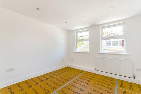 undefined, Roehampton Vale, Roehampton, London, SW15