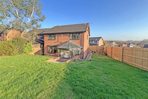 4 bedroom detached house for sale, Meadowsweet Drive, Priorslee, Telford, Shropshire, TF2