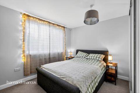 2 bedroom apartment for sale, Ewell By Pass, Epsom
