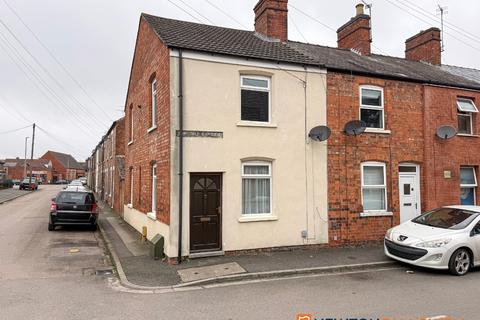 2 bedroom end of terrace house for sale, Wright Street, Newark NG24