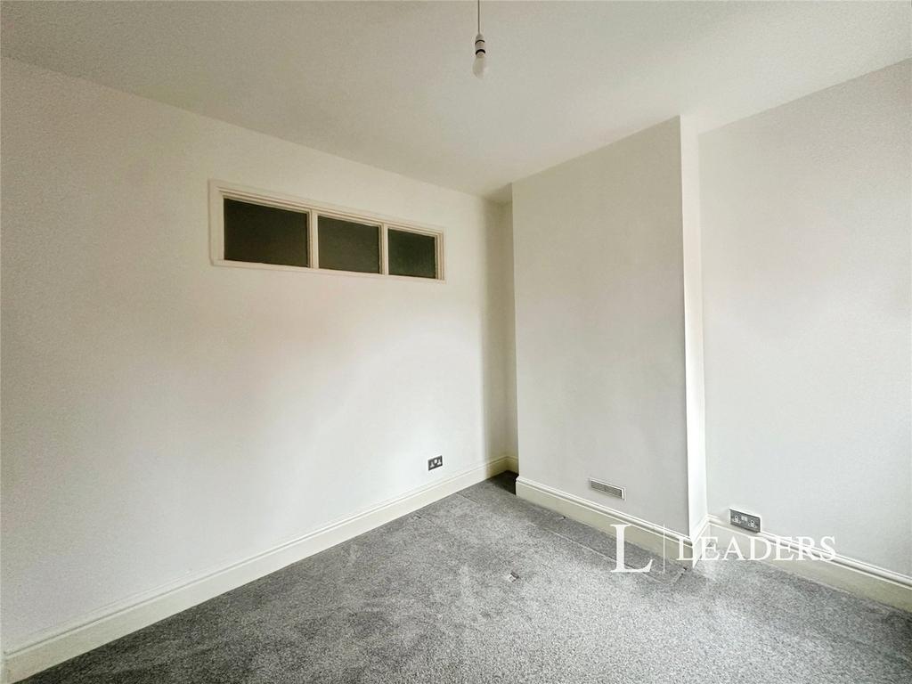Second Bedroom (2)