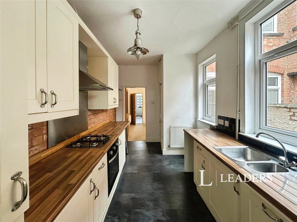 Kitchen (2)