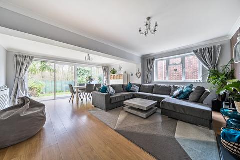 undefined, Woodside Avenue, Flackwell Heath, High Wycombe, Buckinghamshire, HP10